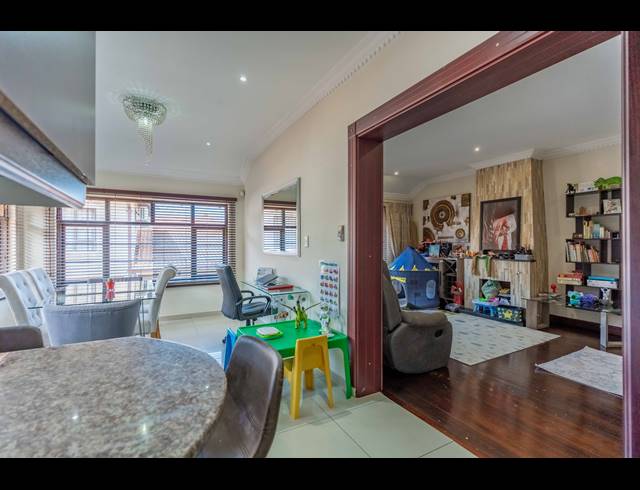 3 BEDROOM APARTMENT FOR SALE IN MUSGRAVE